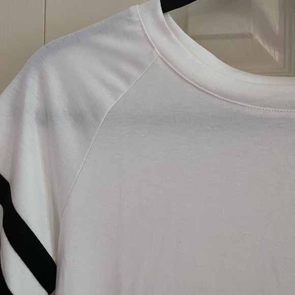 NWOT striped sleeve tee - Picture 6 of 7